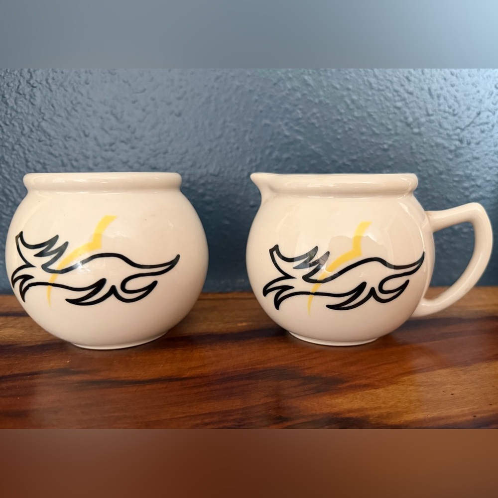 Epoch Maverick collection, sugar and creamer set.